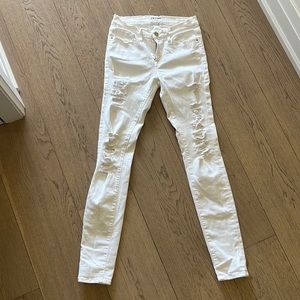 Frame Jeans - white size 27 but fits more like a 25/26